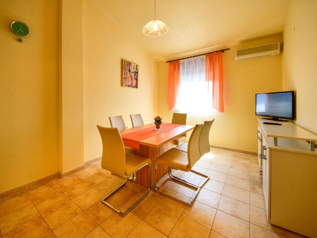 Apartment Fani-4 By Interhome Banjol Esterno foto
